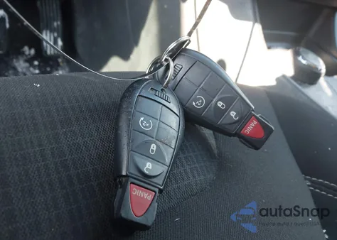 2017 Jeep Cherokee Latitude 4X4 z USA, uszkodzony, nr VIN 1C4PJMCS8HW587279